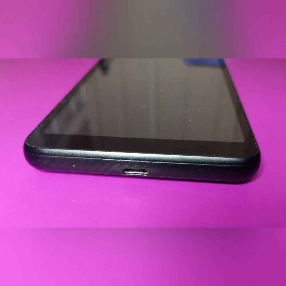 Tracfone Wireless TCL a507dl Cellphone